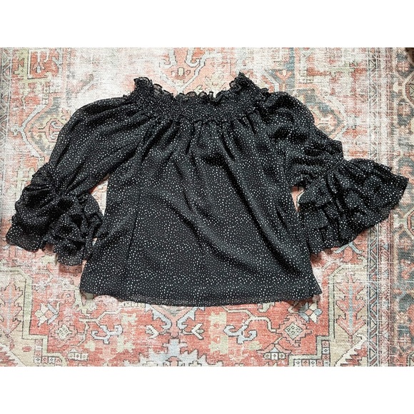 Express Off The Shoulder Top - Picture 1 of 2